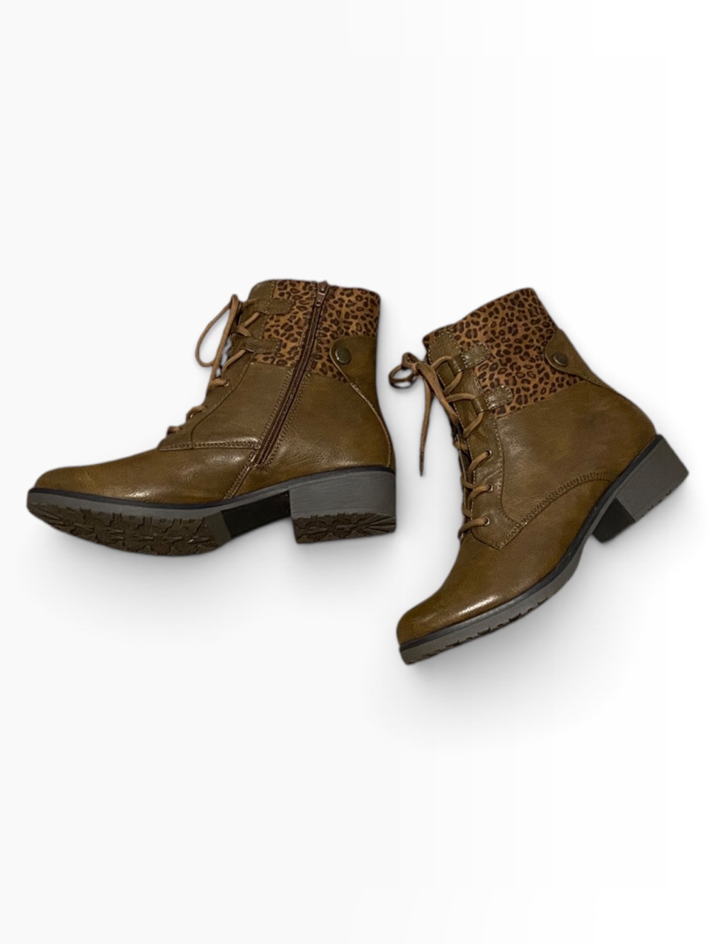 Baretraps ankle boots combining an olive brown/cognac